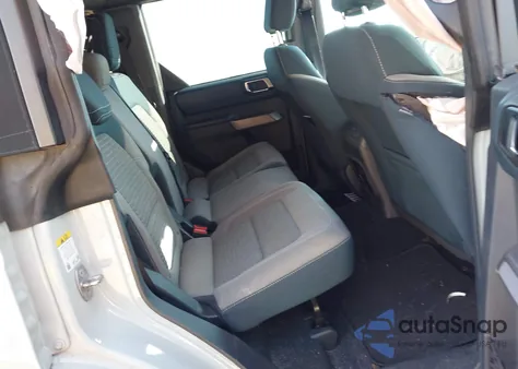 2021 Ford Bronco Outer Banks z USA, uszkodzony, nr VIN 1FMEE5DP2MLA79585